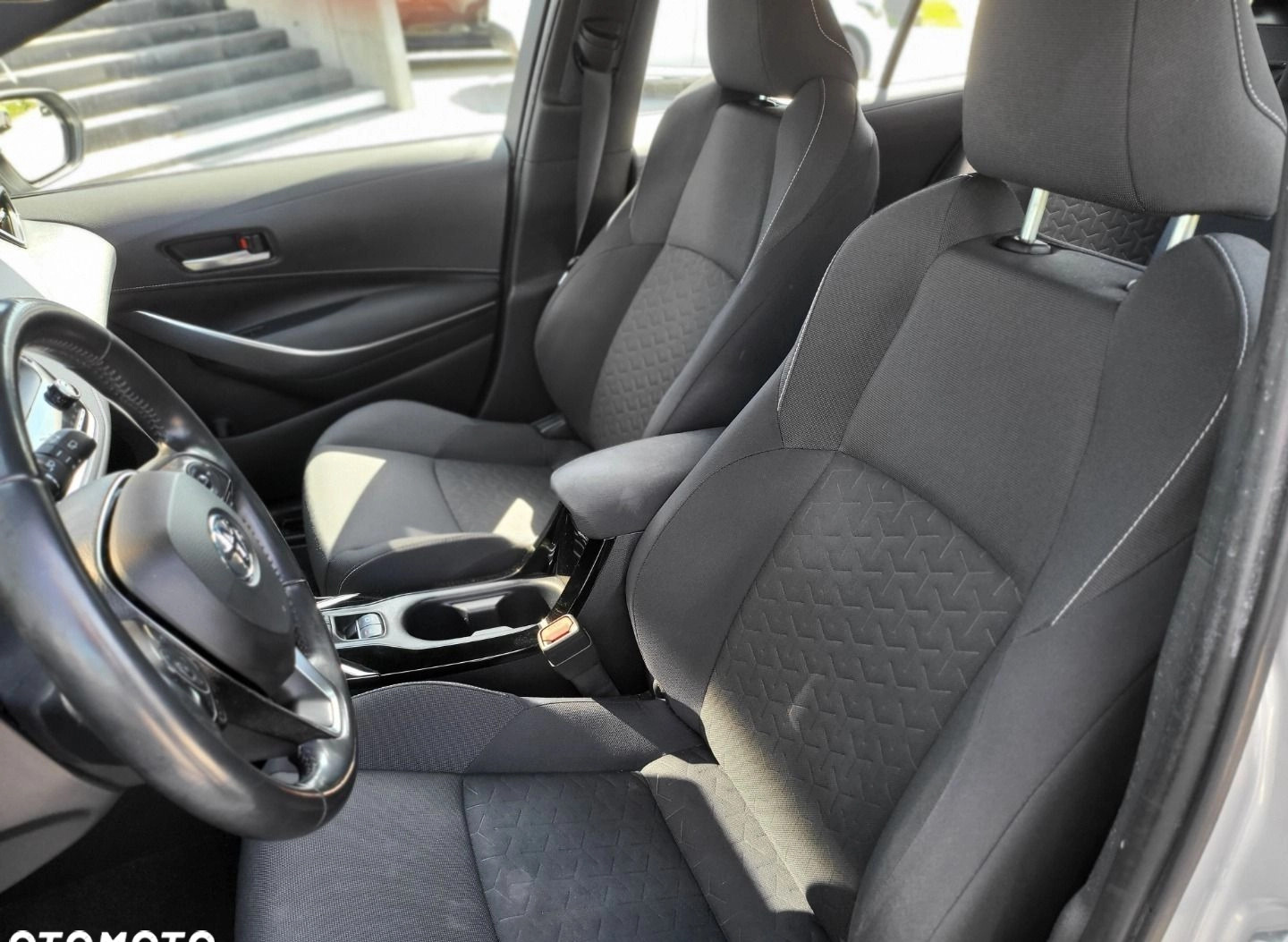Toyota Corolla cena 69800 przebieg: 201759, rok produkcji 2019 z Kargowa małe 596